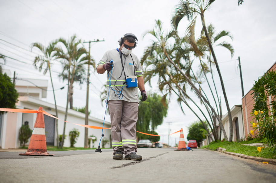 Limeira recebe prêmio por atingir meta de perdas de água