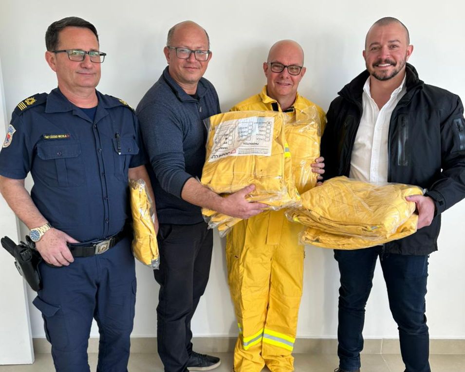 Projeto Olhos da Serra: Guarda Municipal de Jundiaí recebe macacões de combate a incêndios florestais e reforça proteção da Serra do Japi